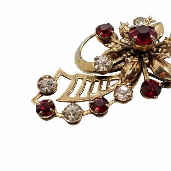 Vintage Gold Tone Floral Brooch Red Clear Stones Fleur-de-lis Statement No Mark - Picture 3 of 7